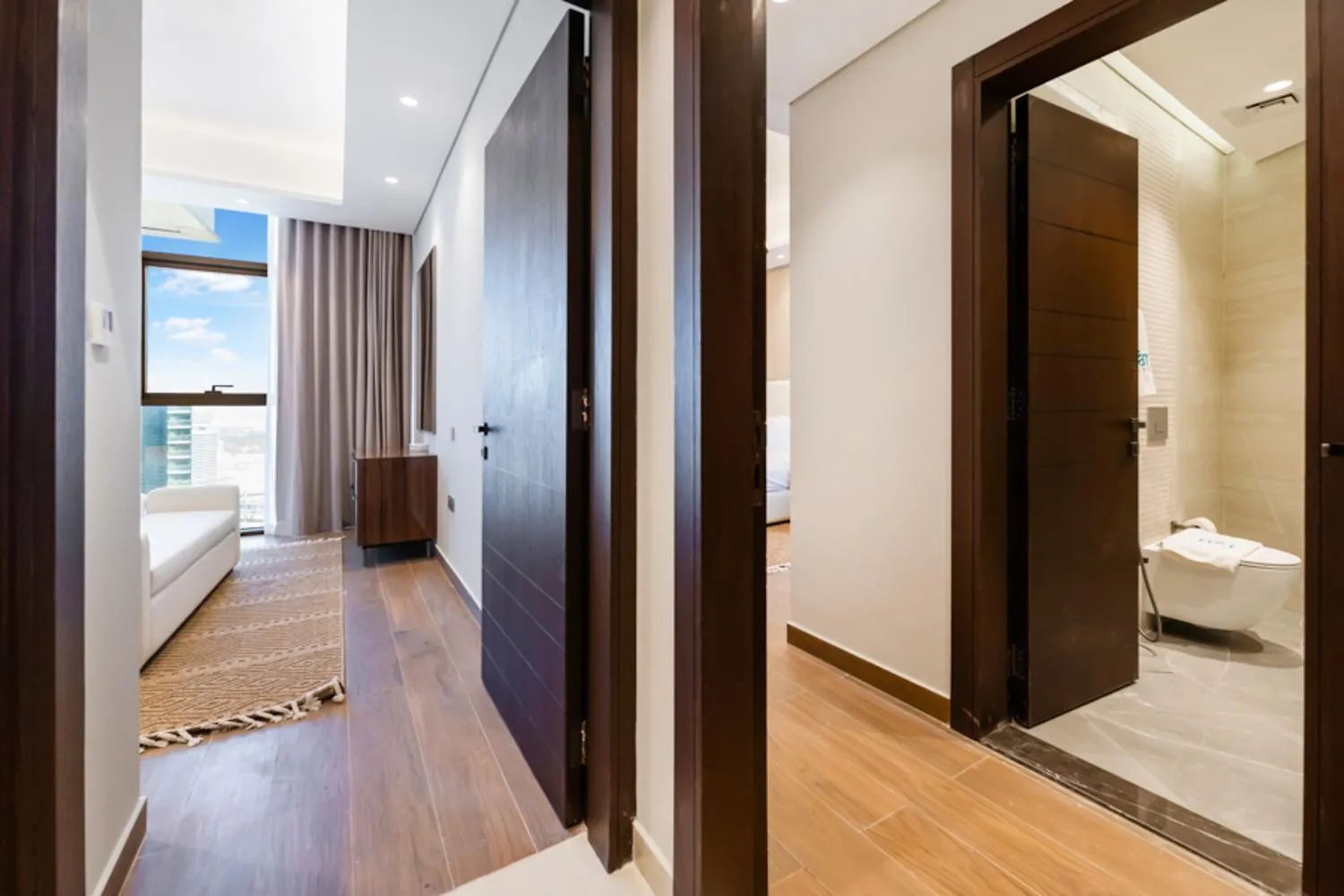 Апартаменты Fam Living - Nobles Tower, Brandnew 2B, Burj Views Дубай 0*,  ОАЭ