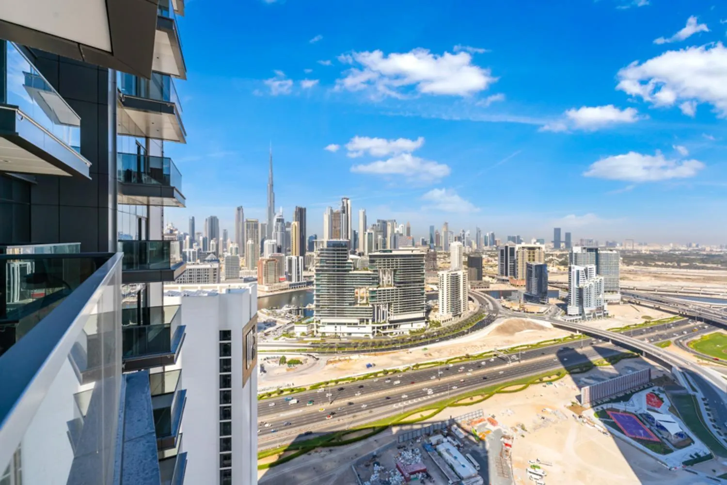Апартаменты Fam Living - Nobles Tower, Brandnew 2B, Burj Views Дубай
