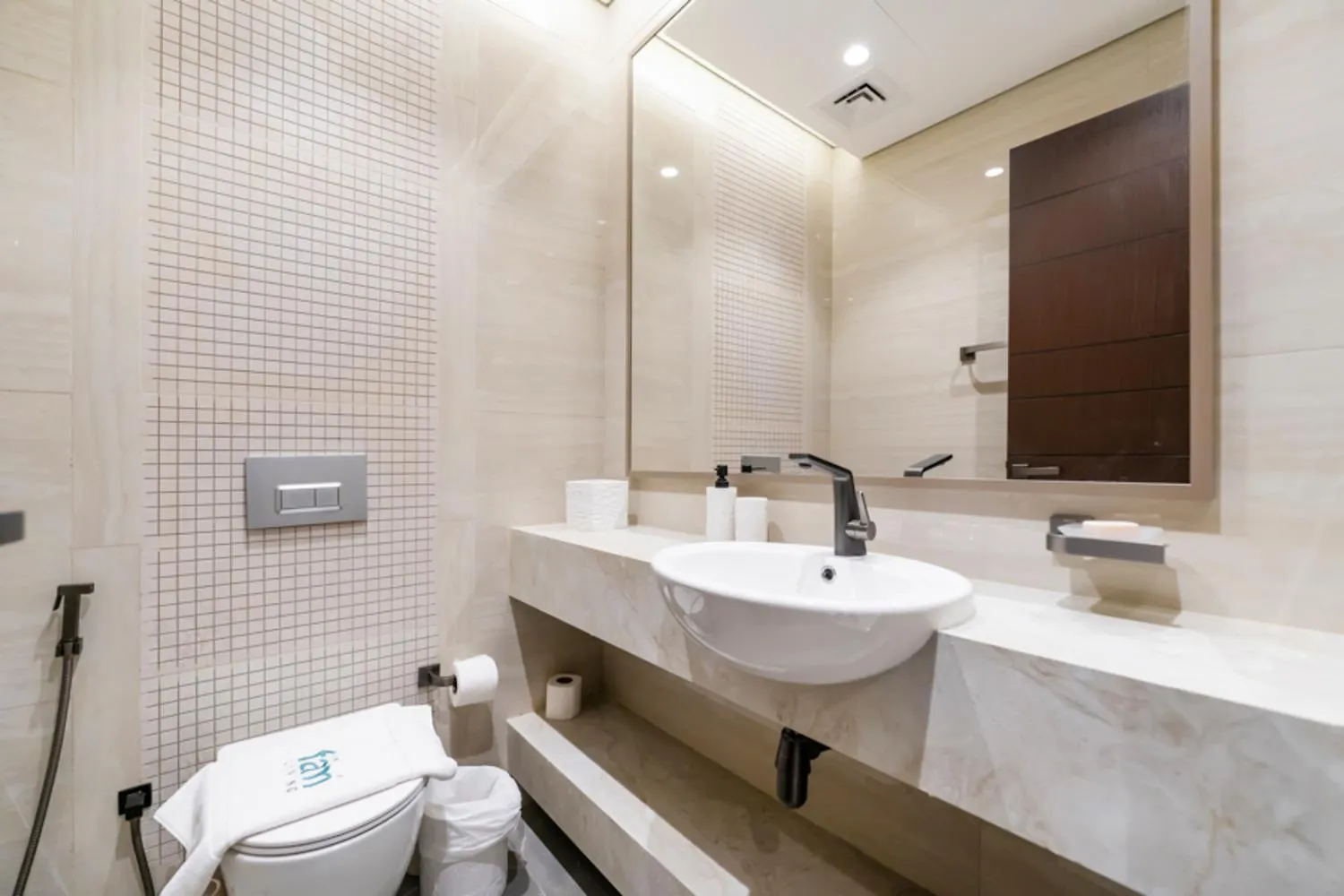 Апартаменты Fam Living - Nobles Tower, Brandnew 2B, Burj Views Дубай ОАЭ
