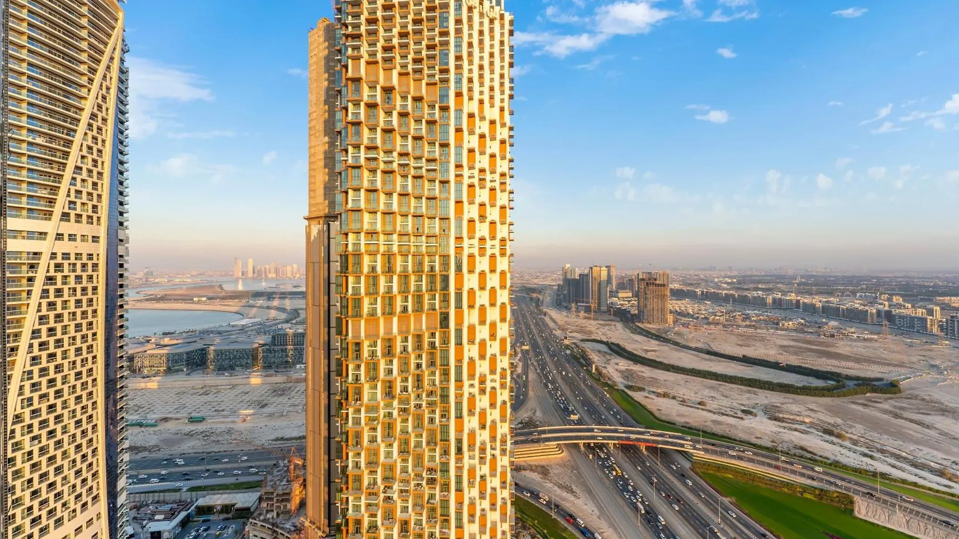 Апартаменты Fam Living - Nobles Tower, Brandnew 2B, Burj Views Дубай